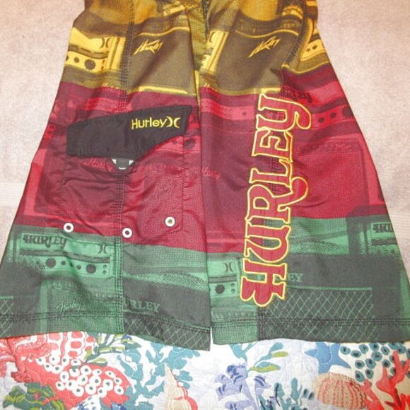 Hurley Rock Star Board Shorts Size 32 Psychedelic Swim Cargo Surfer Guitar Amp - Picture 4 of 7